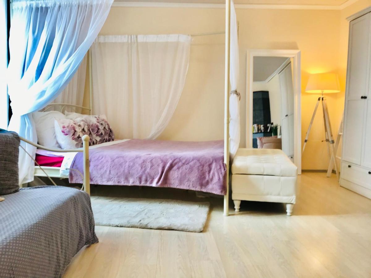 Cozy City Studio Apartment Free Parking Tallinn Exterior photo